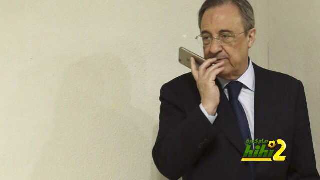 florentino-perez-se-presenta-en-china-con-la-manguera-de-apagar-incendios