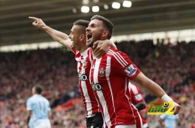 مهاجم ساوثهامتون يصل للهدف 100 في الدوري الإنجليزي