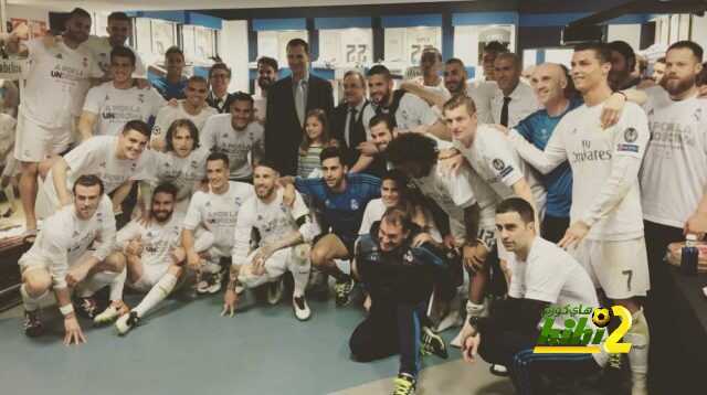 لاعبو ريال مدريد يحتفلون بالتأهل مع ولي العهد وأبنته