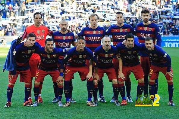 برشلونة يسعى إلى تجديد عقود نجومه