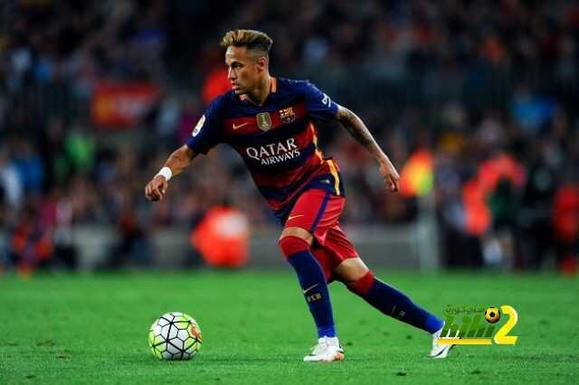 وكيل أعماله: نيمار يعشق برشلونة لكن الفريق الباريسي حلم كل لاعب