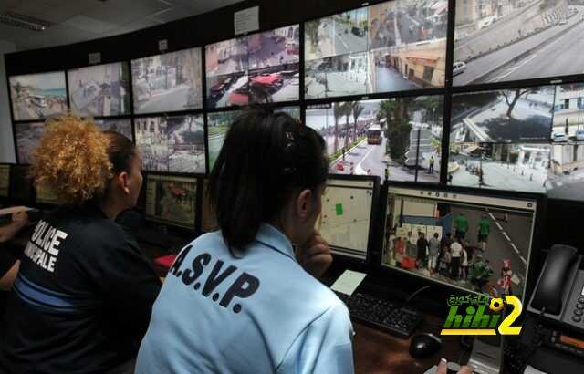 648x415_policieres-centre-supervision-urbain-nice-12-juin-2016