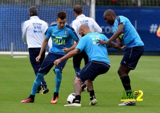 MONTPELLIER, FRANCE - JUNE 18:  Simone Zaza of Italy (C) in action during the training session at "Bernard Gasset" Training Center on June 18, 2016 in Montpellier, France.  (Photo by Claudio Villa/Getty Images)
