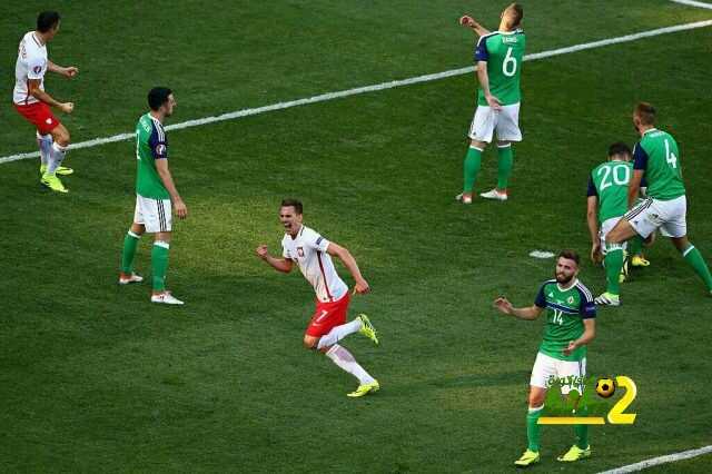 مليك وفوز المنتخب البولندي