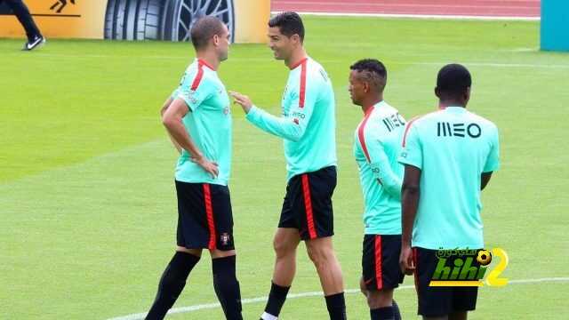 صور : استعدادات منتخب البرتغال لمواجهة بولندا