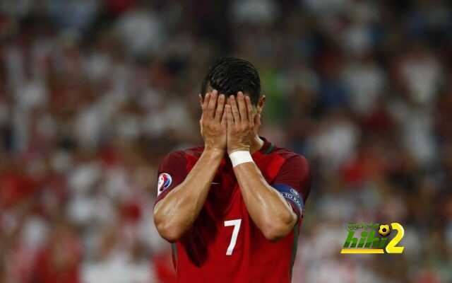 جمهور بولندا يستفز كريستيانو بترديد اسم ميسي ..!