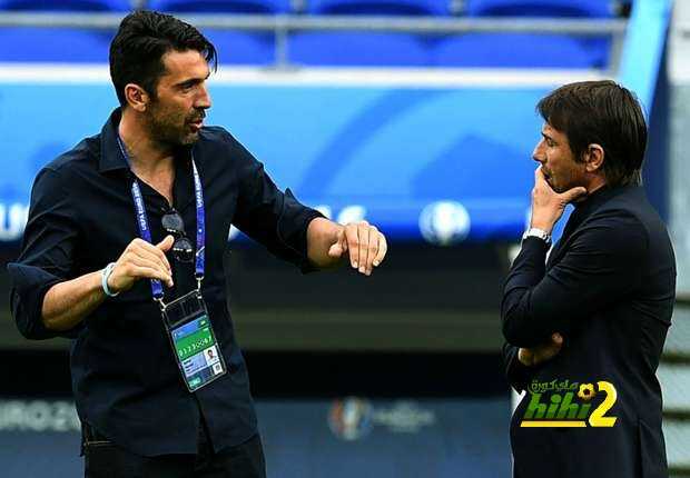 gianluigi-buffon-antonio-conte-italy_ecvoz1hzj32i1u6u1f9pojxu3