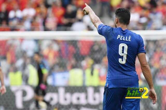 ايفرتون ينافس تشيلسي على لاعب ساوثهامبتون