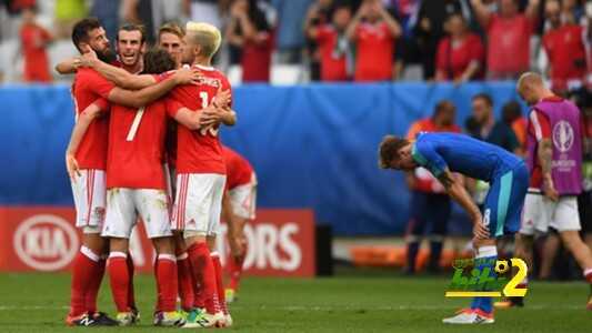 wales-celebrate-vs-slovakia_19whdo9tpg17u1h27t9gjl371m