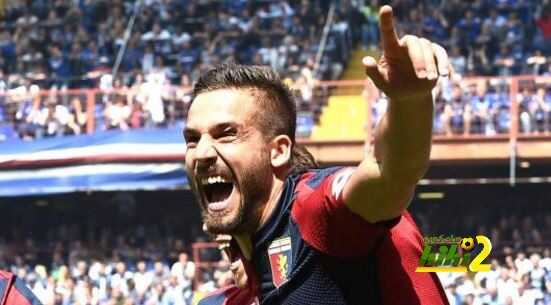 فيورنتينا ينافس ميلان على لاعب جنوى