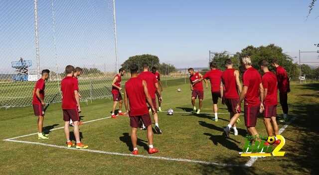 صورة : أخر استعدادات اتليتكو مدريد لمواجهة نومانسيا