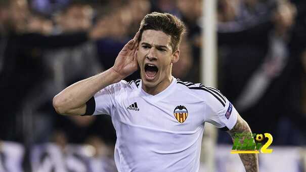 برشلونة يستهدف ضم مهاجم فالنسيا الشاب