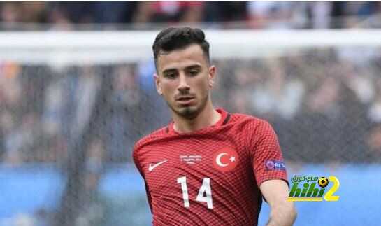 فالنسيا يتقدم بعرض لضم نجم تركي
