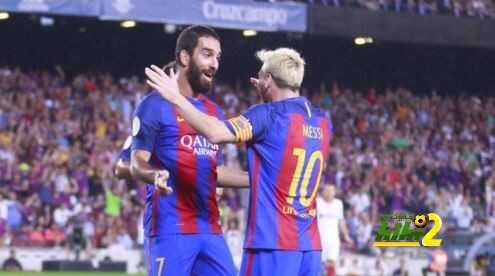 برشلونة ينهي الشوط الاول متقدماً على اشبيلية
