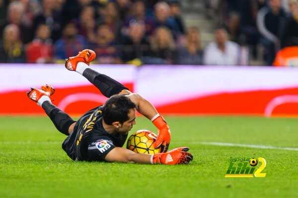 برافو يغيب عن تدريبات برشلونة لاكمال انتقاله إلى مانشستر سيتي
