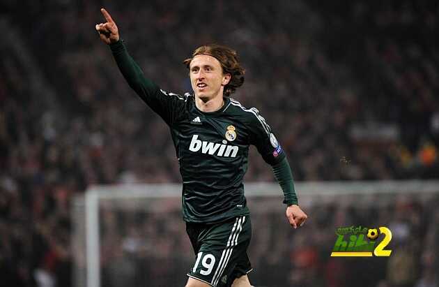 ريال مدريد يستعد لتجديد عقد نجمه