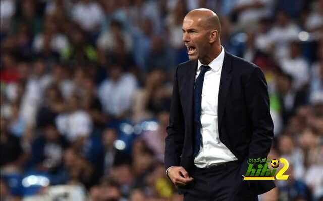zidane-sufrio-banquillo-durante-partido-1474488796713