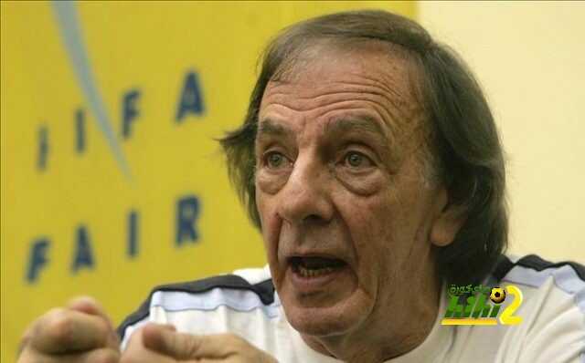 مينوتي : من الغباء قول ان برشلونة لايهتم بميسي وانيستا يستحق الكرة الذهبية