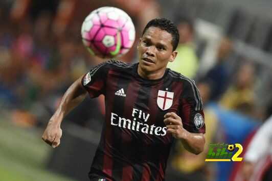 باريس سان جيرمان يصر على ضم لاعب ميلان