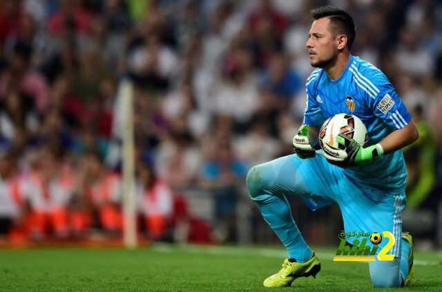 دييغو ألفيس ” وجه اللاعب يرشدني إلى مكان تسديد الكرة “
