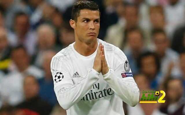 لاعب برشلونة السابق: كريستيانو هو الأحق بالفوز بالكرة الذهبية