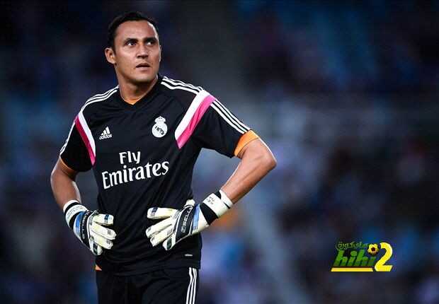على عهدة الماركا.. ريال مدريد يحسن راتب حارسه الكوستاريكي المميز
