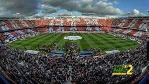 فيديو : جمهور اتليتكو مدريد يحتشد لتدعيم الفريق