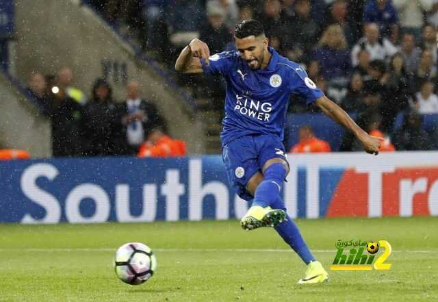 محرز .. أفضل لاعبي الوسط في الدوري الإنجليزي