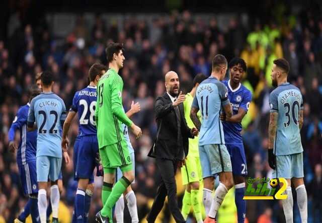 جوارديولا يرفض مصافحة لاعبه السابق في برشلونة عقب لقاء السيتي وتشيلسي