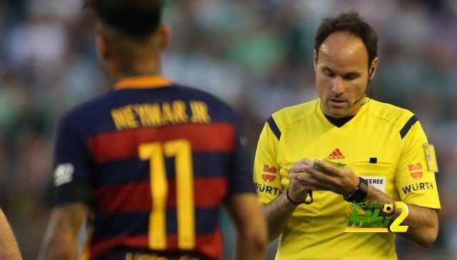 رسميا : ماتيو لاهوز يقود ديربي برشلونة