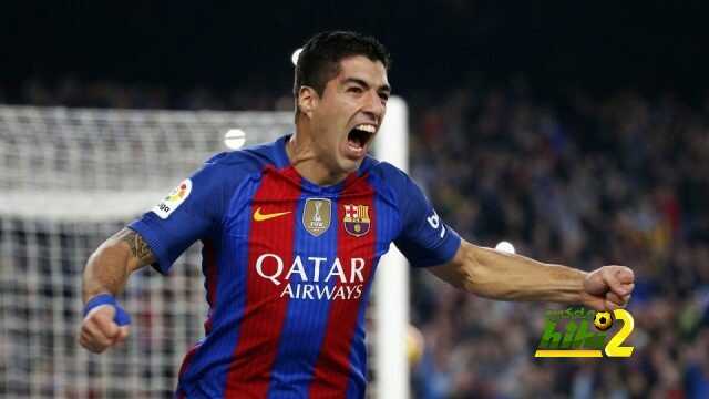 بارتوميو يؤكد تمديد سواريز عقده مع برشلونة