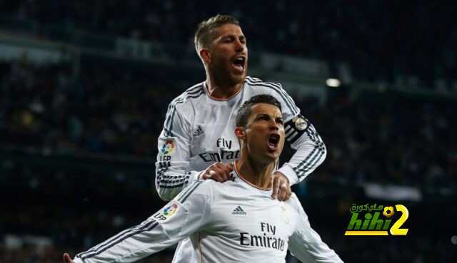 فيديو: راموس يقدم اثمن هدية لرونالدو بمناسبة البالون دور