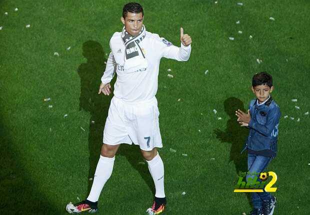 كريستيانو يكشف عن المركز في الذي أن يلعب ابنه فيه بالملعب