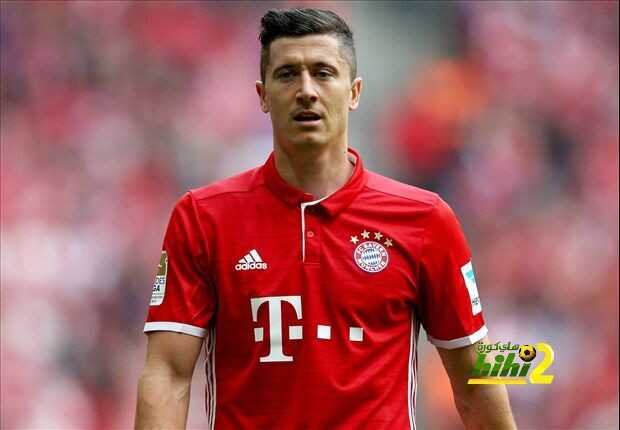 وكيل أعمال ليفاندوفسكي يكشف عن عرض صيني خيالي من أجل التعاقد مع اللاعب