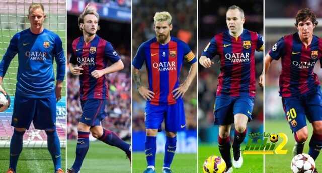 برشلونة يريد تجديد عقود خماسي الفريق