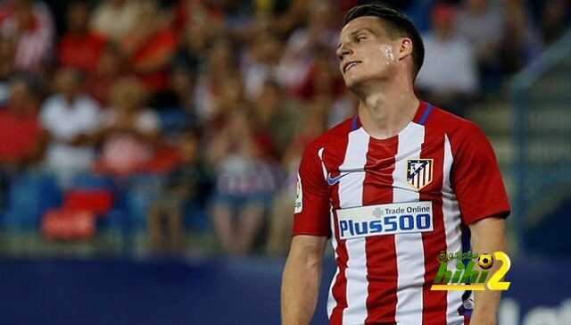 فيديو: مهاجم اتليتكو مدريد يتعرض لموقف طريف في المران