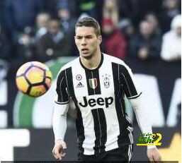 أليجري يحدد بديل ماندزوكيتش خلال مباراة باليرمو