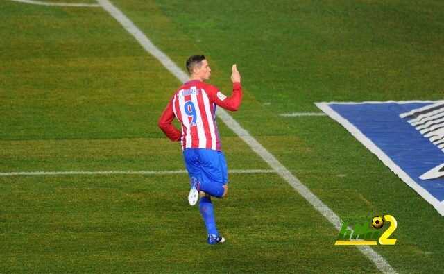 توريس يسجل أولى أهدافه في دوري الأبطال منذ هدفه في برشلونة