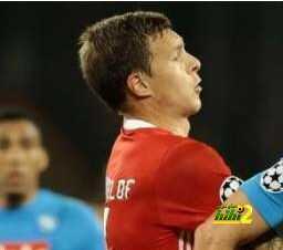 ميلان يفكر في ضم لاعب بنفيكا