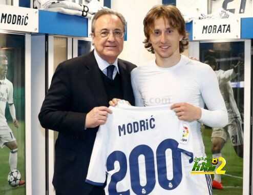 بيريز يحتفل بنجم ريال مدريد