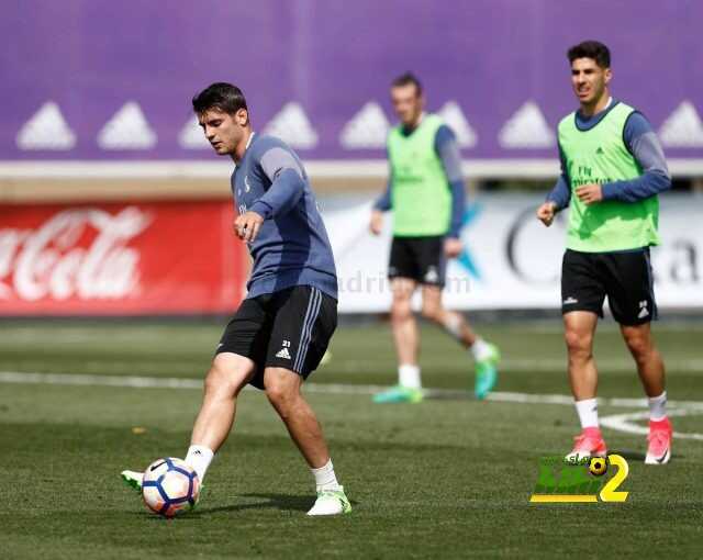 صور : ريال مدريد يستعد للكلاسيكو