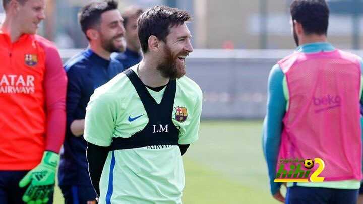 صور من استعدادات برشلونة لفياريال