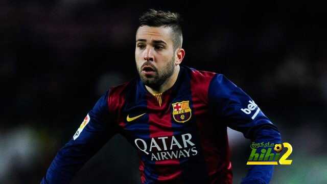 فيديو: ظهير برشلونة يتعرض للحرج عقب نهائي الكأس