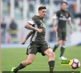 لاعب ميلان والرحيل عن صفوف الفريق