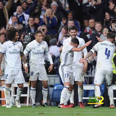 فيديو: ثنائي ريال مدريد يواصلان أستفزاز جماهير برشلونة