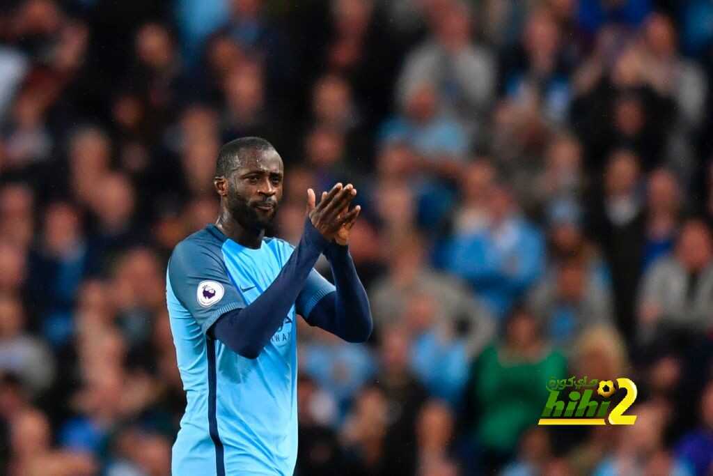يايا توريه يمدد عقده مع مانشستر سيتي