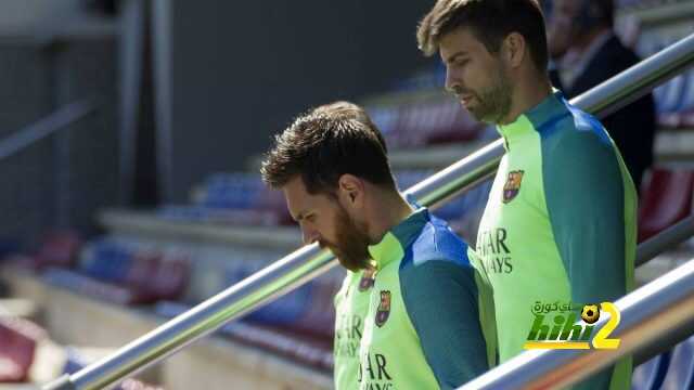 بيكيه : وجود ميسي في برشلونة أمر رائع