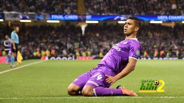 بوسكيتس : كاسميرو يقوم بعمل جيد في ريال مدريد
