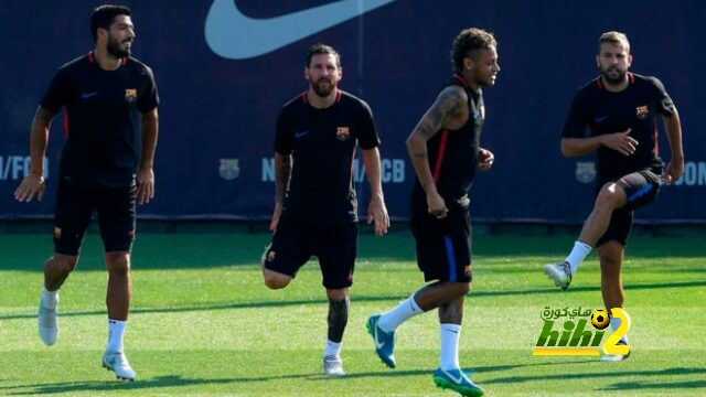 كبار لاعبي برشلونة يطلبون من نيمار البقاء في الفريق