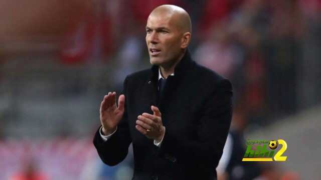 ريال مدريد يخسر جهود مدافعه خلال لقائي السوبر